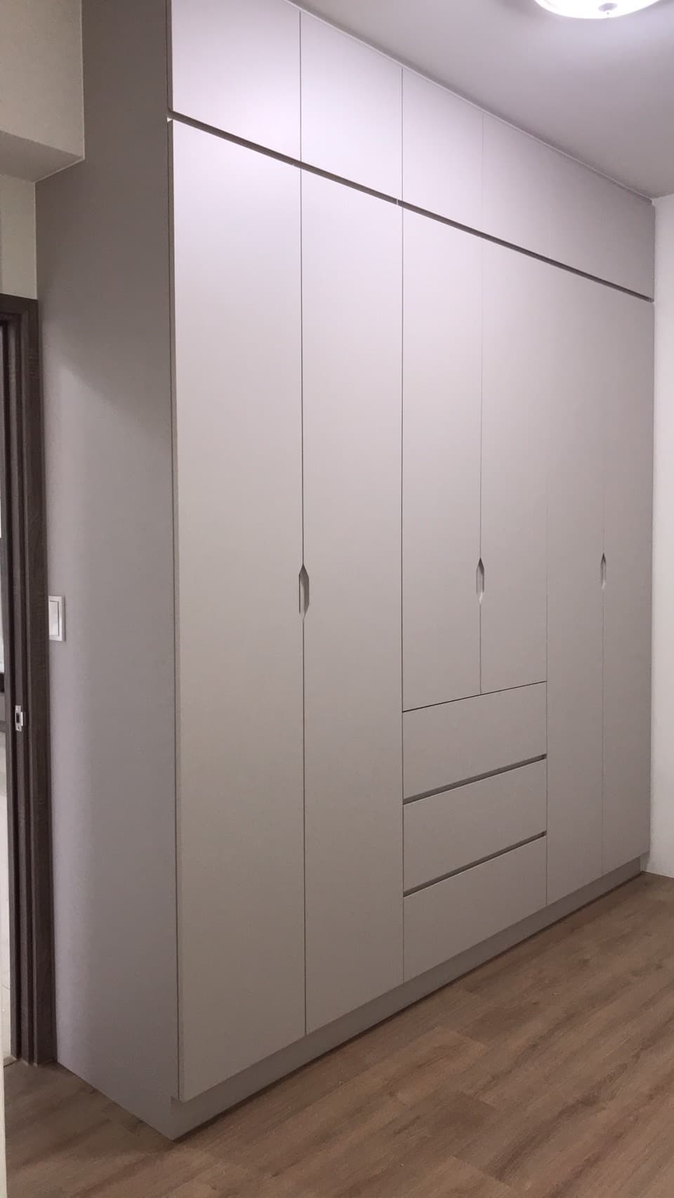 主臥室衣櫃/梳妝桌